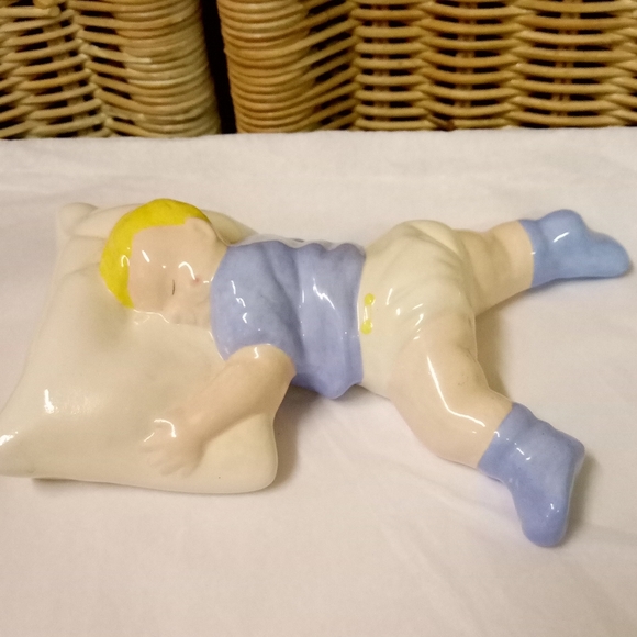 Vintage Handmade 1979, Baby Boy Sleeping on A Pillow Porcelain Ceramic 8"L x5.5 - Picture 1 of 10